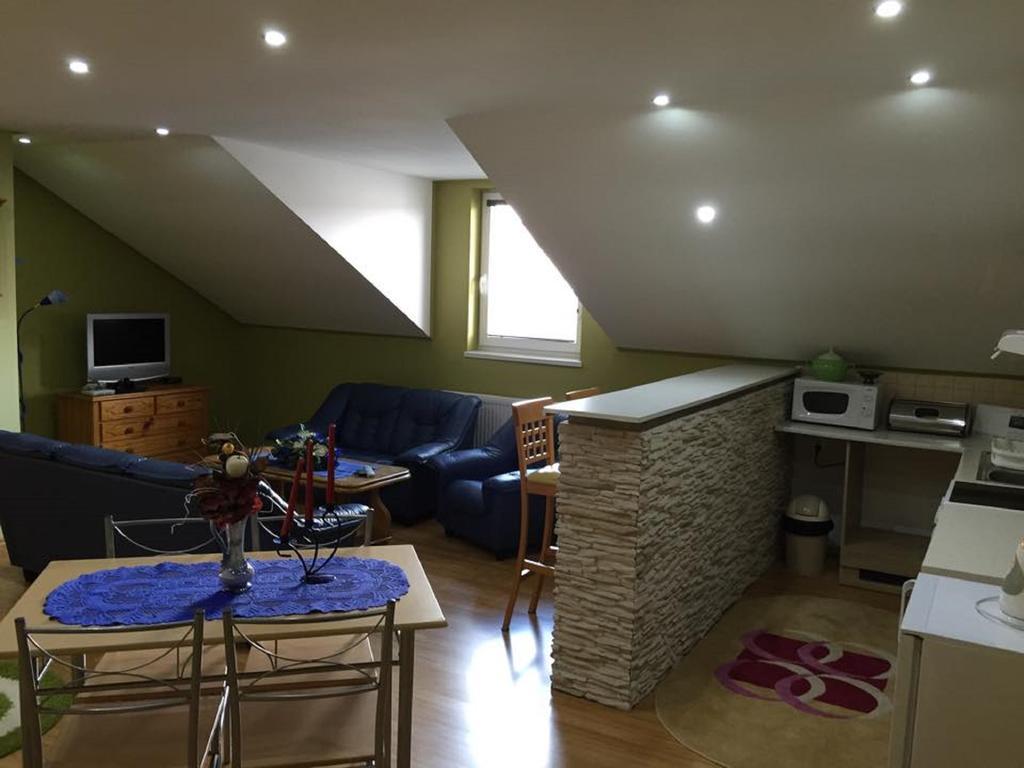 Apartman U Puskina Strba Exterior photo